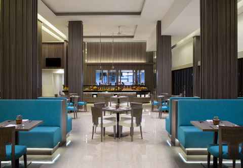 Restaurant Fairfield By Marriott Belitung