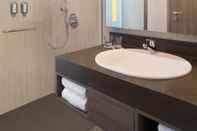 In-room Bathroom Fairfield By Marriott Belitung