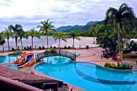 สระว่ายน้ำ Langkawi Lagoon Beach Resort