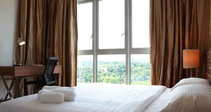 Kamar Tidur Regalia Upper View Hotel