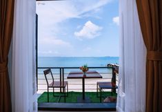 Bedroom 2 Baan Rom Talay Made'