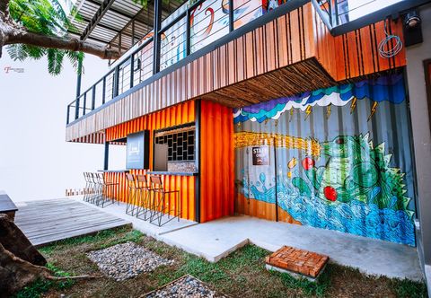 Exterior Baan Rom Talay Made'