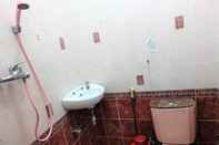 In-room Bathroom Hotel Meridian Syariah