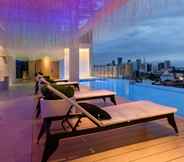 Hồ bơi 4 The Granite Luxury Hotel Penang