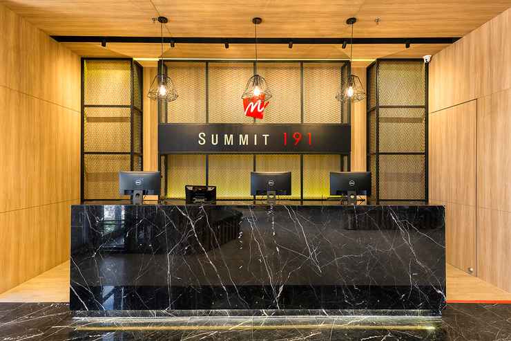 LOBBY M Summit 191 Executive Hotel Suites 