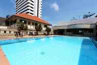 สระว่ายน้ำ AA Pattaya Residence