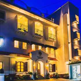 Exterior / Building1Saninten Inn,Masjid Jami Al Mukhtar飯店