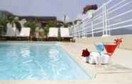 Kolam Renang 4 Sunny Hotel Nha Trang - Traveloka Exclusive Deal