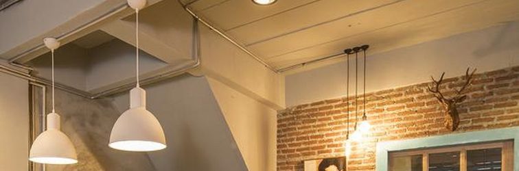 Lobby Sleep Well DMK Hostel