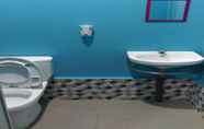 In-room Bathroom 7 A&S Residence Homestay Kelantan