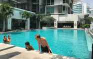 Kolam Renang 4 Swiss Garden Residence by Urban Suites