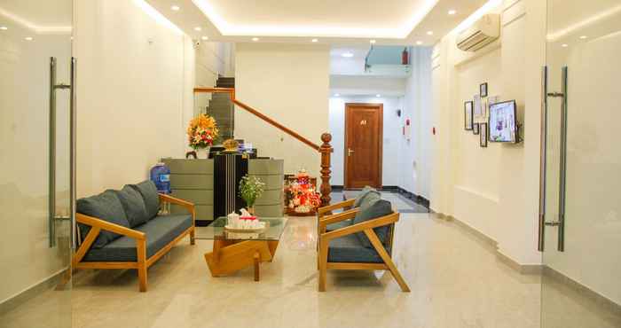 Lobi Onion Hotel & Apartments