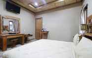 Bilik Tidur 7 Hotel Alloyna Country Cottage