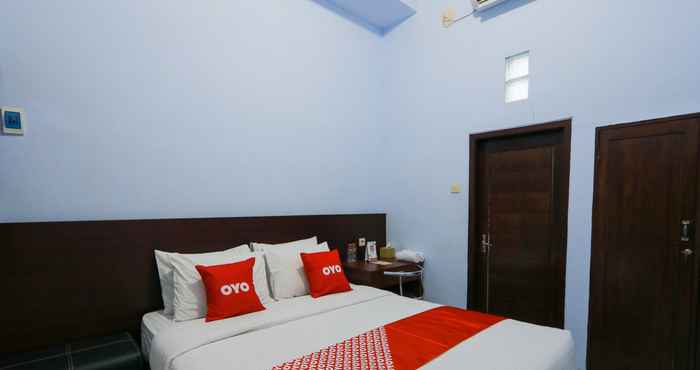 Bedroom OYO 2453 Artha Graha Vip