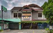 Exterior 4 Sekar Ayu Hotel Malioboro Mitra RedDoorz