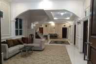 Lobby Homestay Pakuwojo Sikunir Syariah