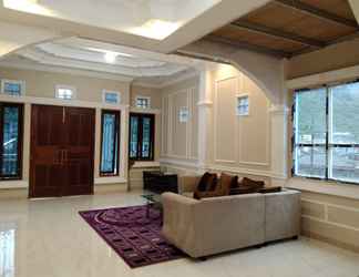 Lobby 2 Homestay Pakuwojo Sikunir Syariah