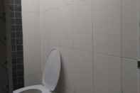In-room Bathroom Sinyo Backpaker