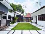 EXTERIOR_BUILDING Brown Javanese Guest House