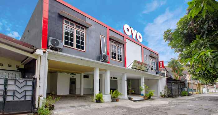 Bangunan OYO 851 Rumah Mumu Kost & Homestay Near RS Ludira Husada Tama