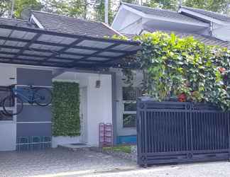 Luar Bangunan 2 Panda Homestay