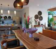 Common Space 2 Designed-Private Pool-BBQ-Free WIFI, Seminyak Side