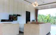 Lobi 5 Villa Diamond Hills