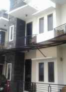 EXTERIOR_BUILDING Simple Room at Simpang Homestay