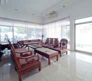 Lobby 3 Hotel Aman Karanganyar