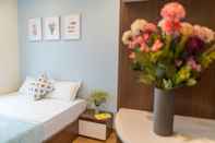 Bedroom Lily Hometel Centre Point