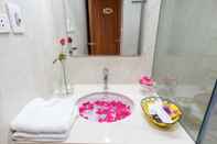 In-room Bathroom Viet Phuong Hotel Hanoi