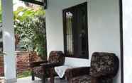 Sảnh chờ 2 Hotel Padang - Lovina