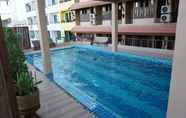 Kolam Renang 4 Sleep Terminal Hostel