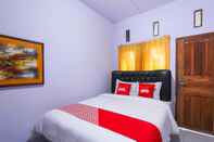 Kamar Tidur OYO 1721 A Yani 95 Residence