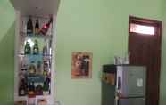 Bar, Kafe, dan Lounge 4 Avicenna 2 Guesthouse