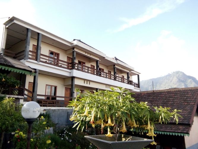 https://ik.imagekit.io/tvlk/apr-asset/dgXfoyh24ryQLRcGq00cIdKHRmotrWLNlvG-TxlcLxGkiDwaUSggleJNPRgIHCX6/hotel/asset/20009667-080f3900f2d5c8c4cc41fda86850ed31.jpeg?_src=imagekit&tr=q-80%2Cc-at_max%2Cw-740%2Ch-500