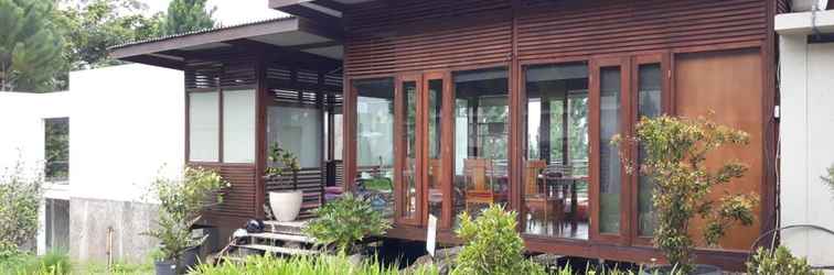 Lobby De Bukit Atas Awan