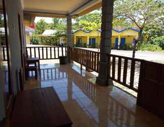 Lobi 2 Homestay Pak Eko near Pantai Klayar