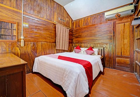 Kamar Tidur OYO Life 91201 Larasati Homestay Pantai Klayar