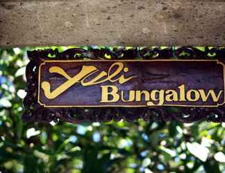 Luar Bangunan 2 Yuli Bungalows