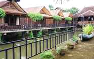 ภายนอกอาคาร 6 Hotel Kampoeng Pacitan