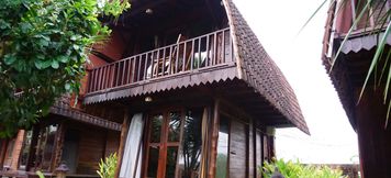 Exterior 3 Hotel Kampoeng Pacitan