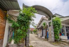 Exterior 2 OYO 3915 Hotel Remaja Pacitan