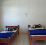 Kamar Tidur 5 Hotel Sawarna Bayah Swarna Raya