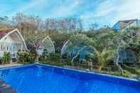 Swimming Pool Bakung Cozy Cottage