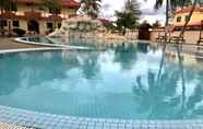 Swimming Pool 5 Seri Indah Resort