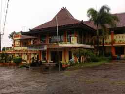 Hotel Paraksari, THB 398.83