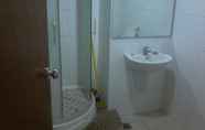 Toilet Kamar 4 Waterplace Residence 2BR Unit 3