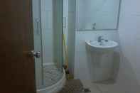 Toilet Kamar Waterplace Residence 2BR Unit 3