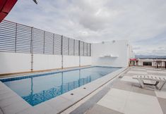 Swimming Pool 4 Fox Hotel